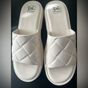 Dirty Laundry | “Lightning” Woven Slide Sandals